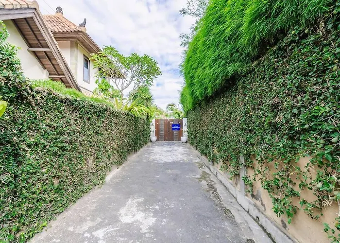 Spacious 2 Bedroom Private Pool Villa *
